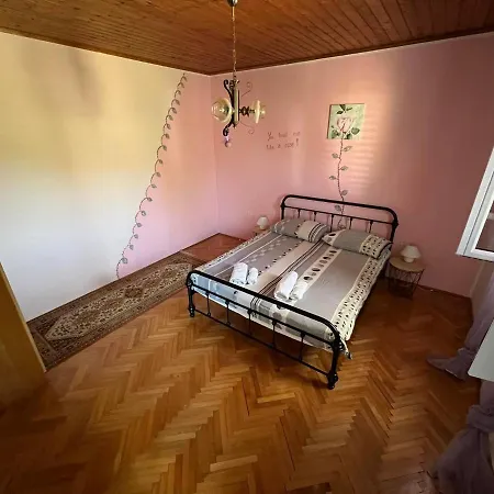 Kod Skilje Apartment *